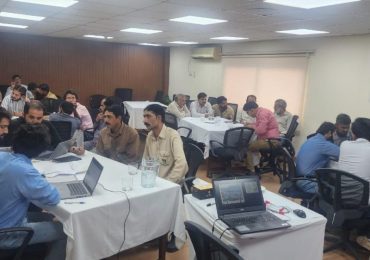 Enhancing Workplace Productivity Through Ergonomic Assessments for Employee Workstations